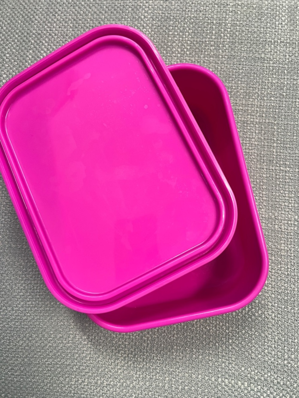 TYPO Bright Pink Lunch Box / Storage Container - Picture 7 of 9